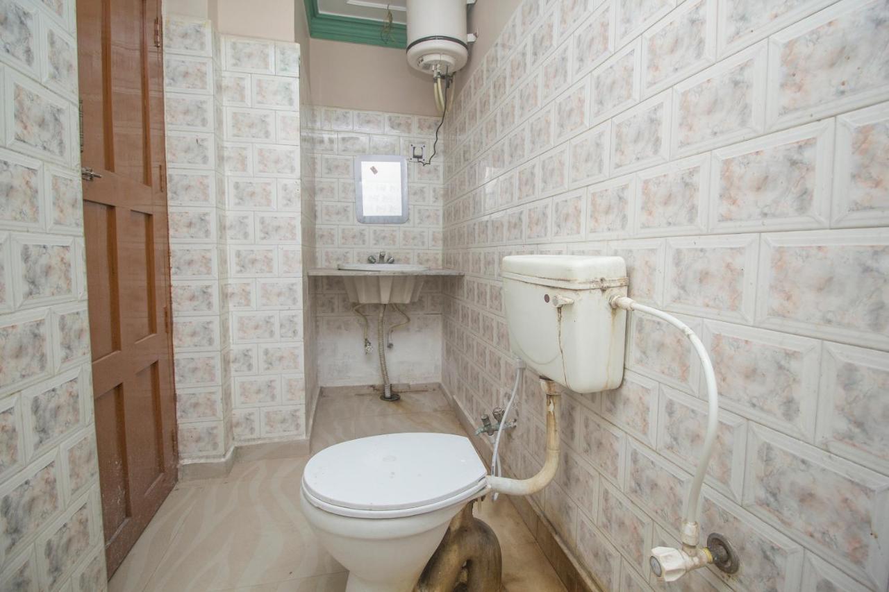 Oyo 48133 Hotel Payel Māldah Екстериор снимка